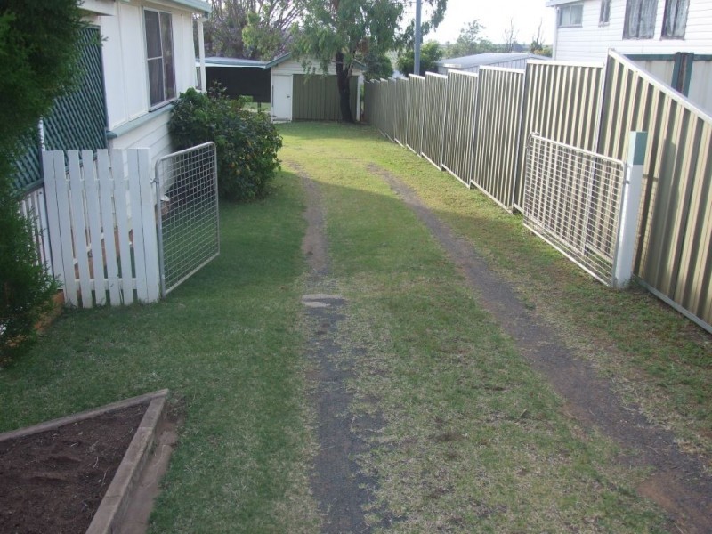 139 Mocatta Street, Goombungee QLD 4354