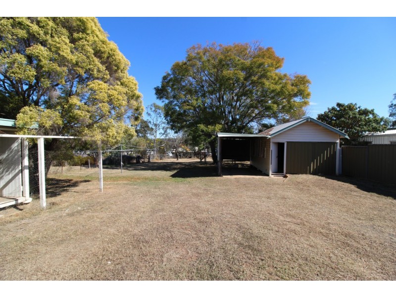 139 Mocatta Street, Goombungee QLD 4354