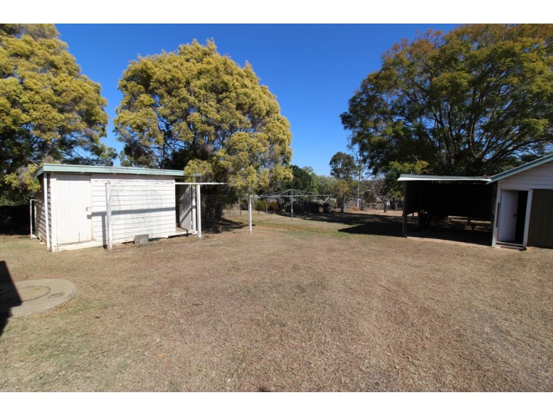 139 Mocatta Street, Goombungee QLD 4354