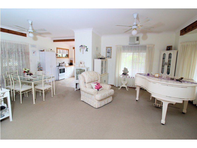 39 Charles Street, Crows Nest QLD 4355