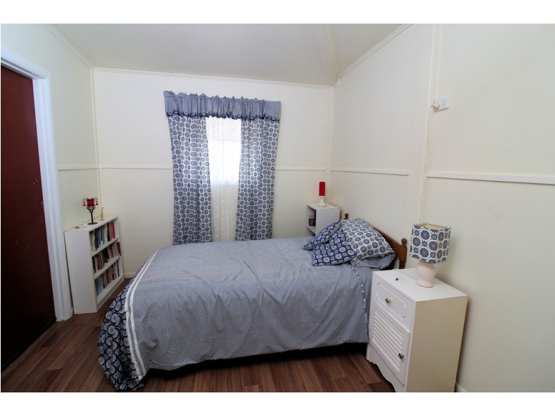 39 Charles Street, Crows Nest QLD 4355