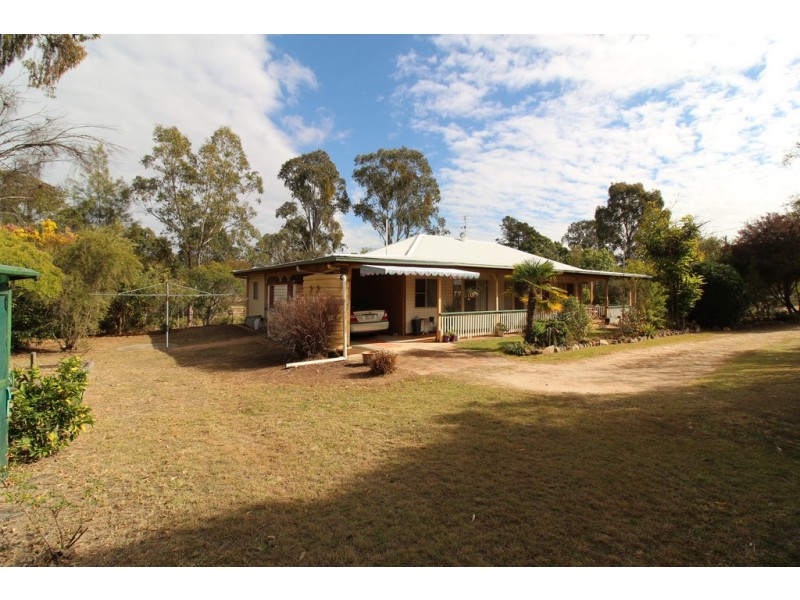 39 Charles Street, Crows Nest QLD 4355