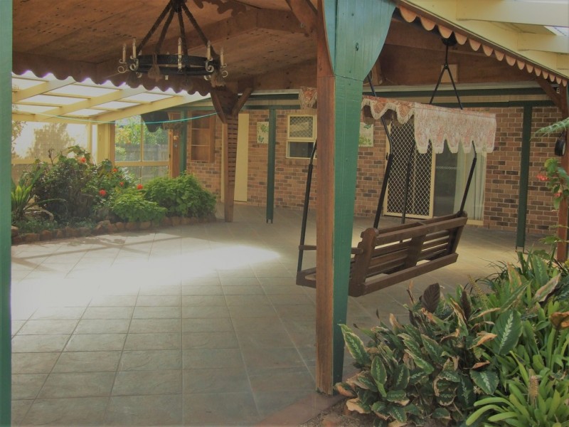 11 Melissa Court, Crows Nest QLD 4355