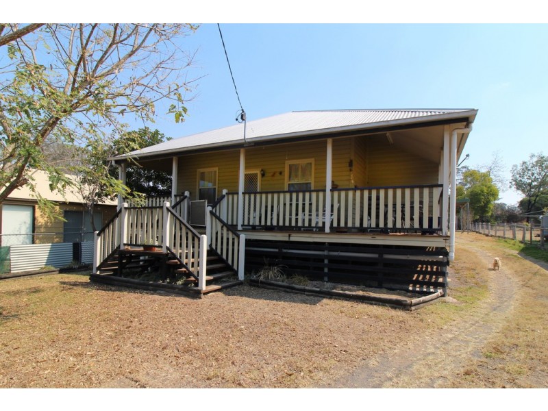 5 Gleeson Street, Crows Nest QLD 4355