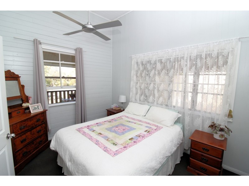 5 Gleeson Street, Crows Nest QLD 4355
