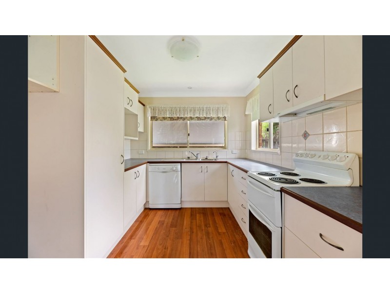 7 Melissa Court, Crows Nest QLD 4355
