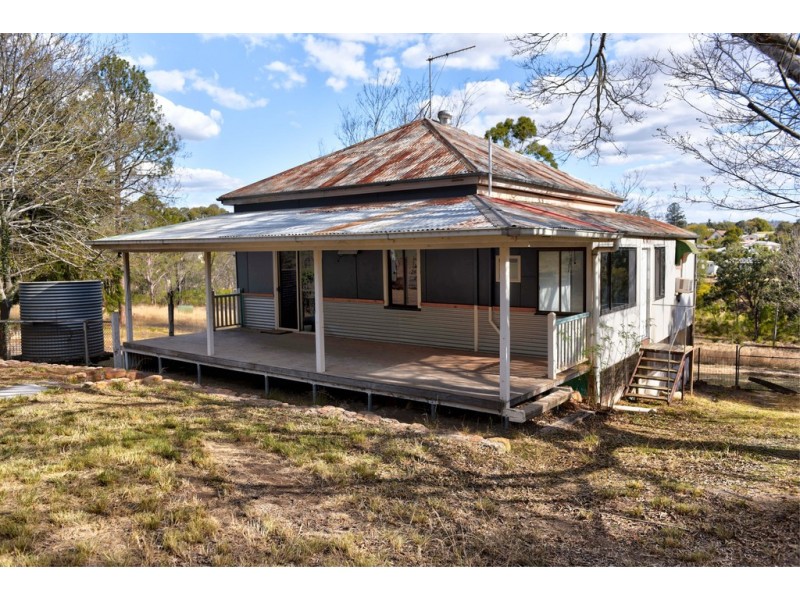 14 Dingo Mountain Road, Crows Nest QLD 4355