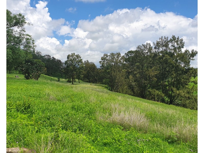 7 Munro Street, Cooyar QLD 4402