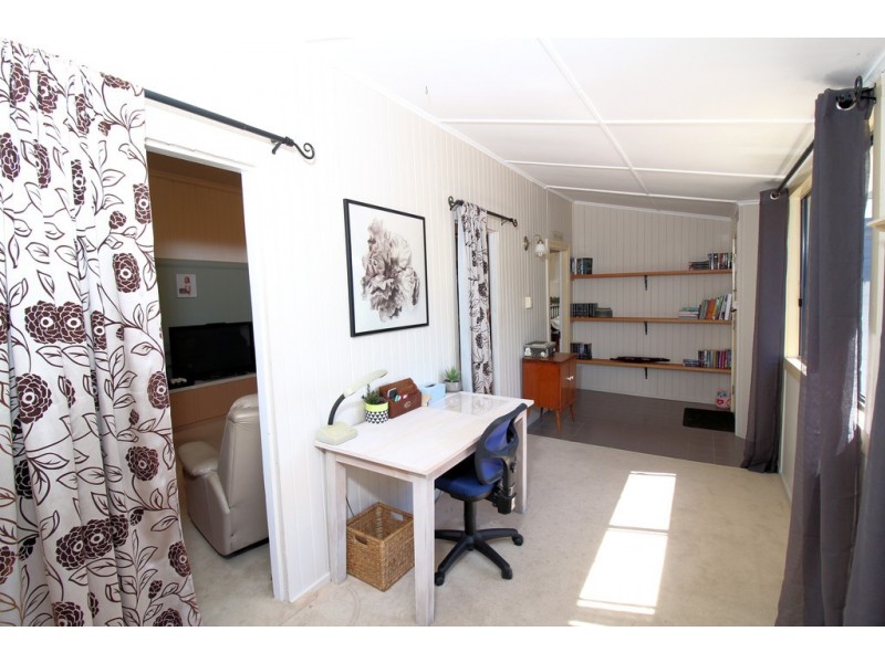 7 Nolan Street, Crows Nest QLD 4355