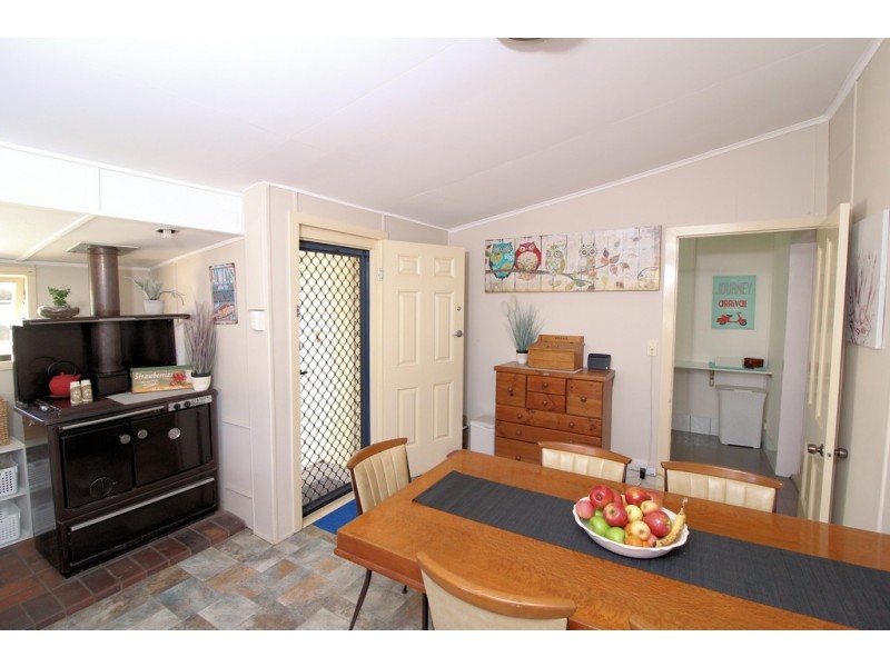 7 Nolan Street, Crows Nest QLD 4355