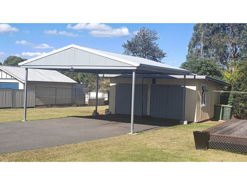 7 Nolan Street, Crows Nest QLD 4355