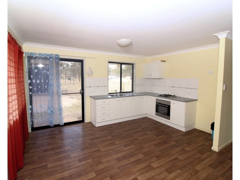 9 Malcolm Street, Cooyar QLD 4402