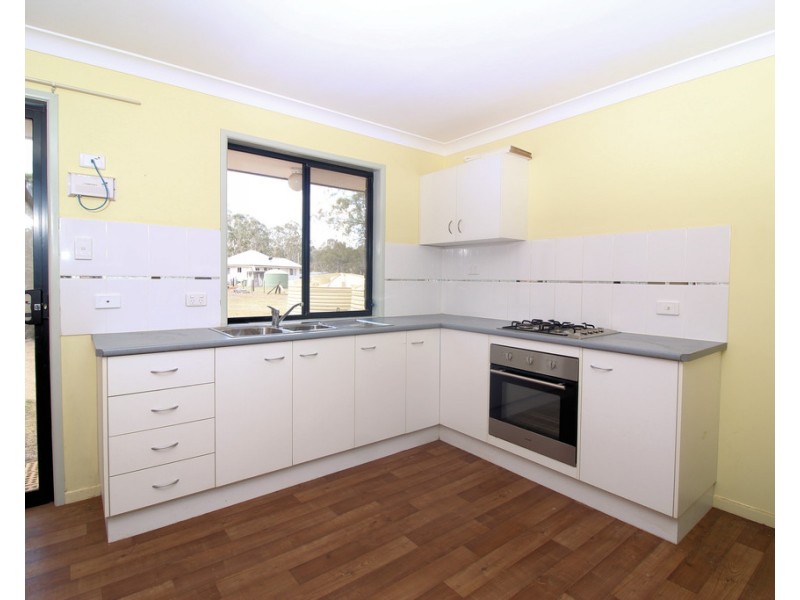 9 Malcolm Street, Cooyar QLD 4402