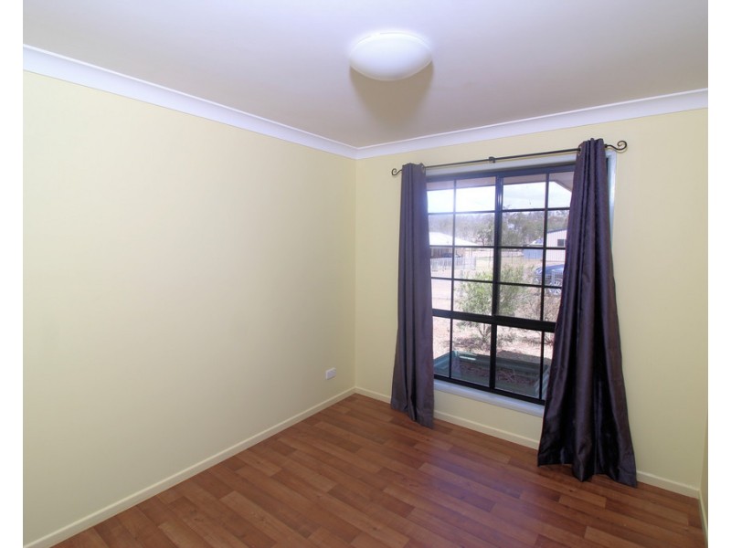 9 Malcolm Street, Cooyar QLD 4402