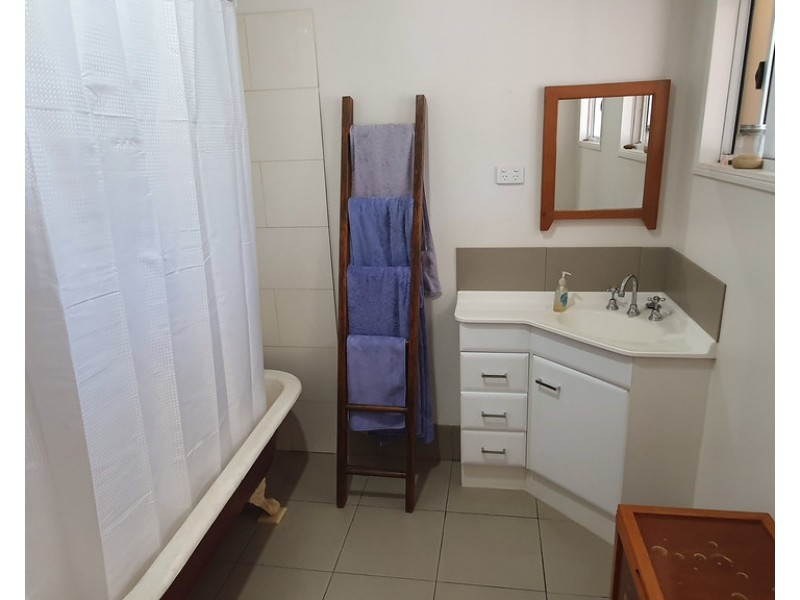 142 Dahl Road, Crows Nest QLD 4355