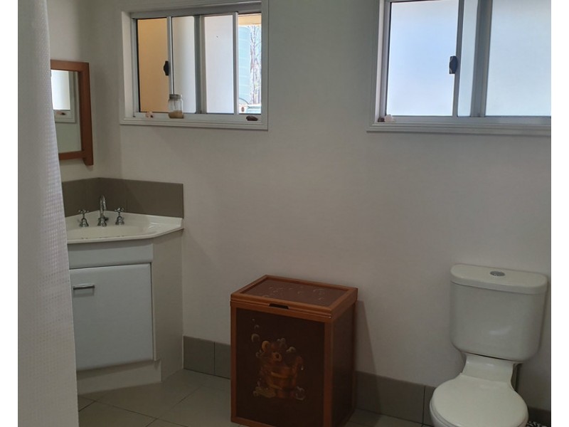 142 Dahl Road, Crows Nest QLD 4355