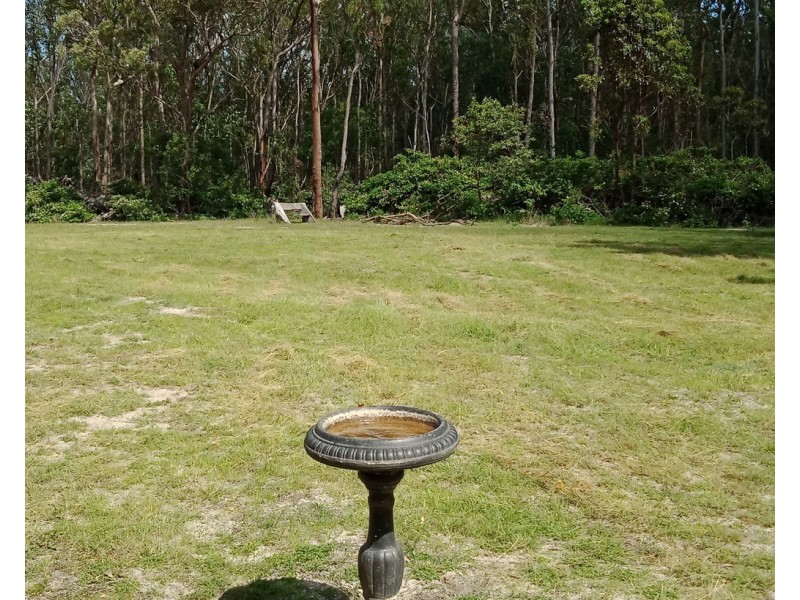 142 Dahl Road, Crows Nest QLD 4355