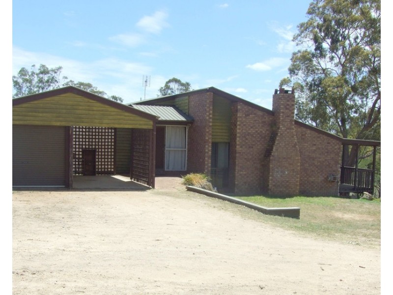 7 Tower Park Court, Crows Nest QLD 4355