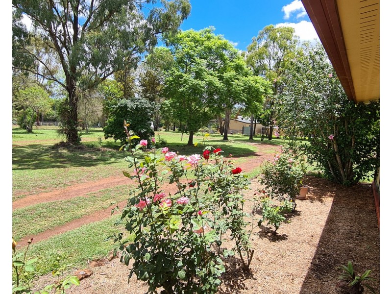 21 Dioth Street, Yarraman QLD 4614