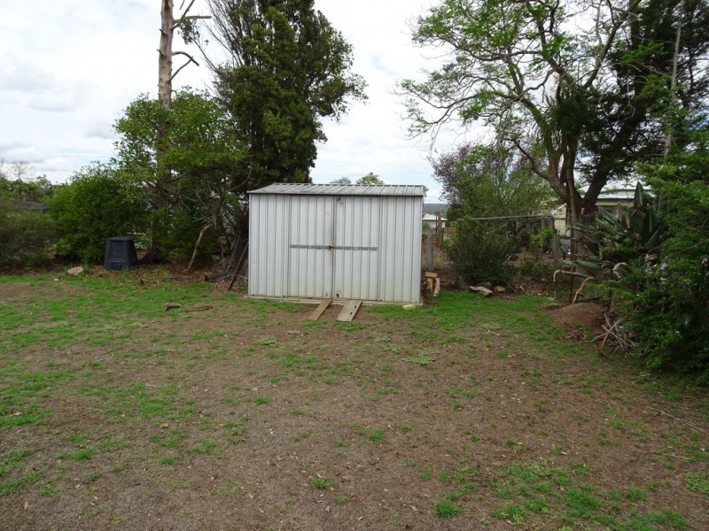 9 Sharp Street, Crows Nest QLD 4355