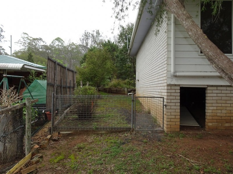 39 Railway Terrace, Crows Nest QLD 4355