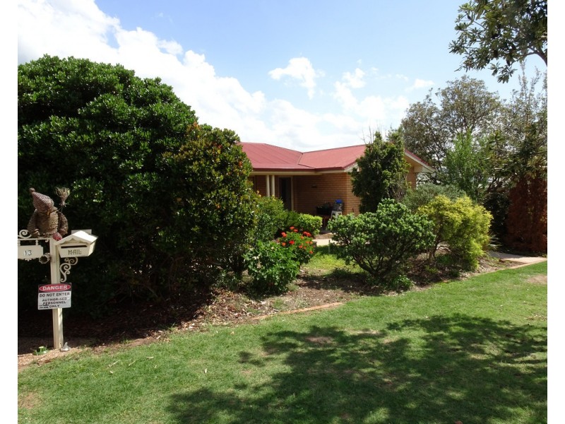 13 Lee Court, Crows Nest QLD 4355