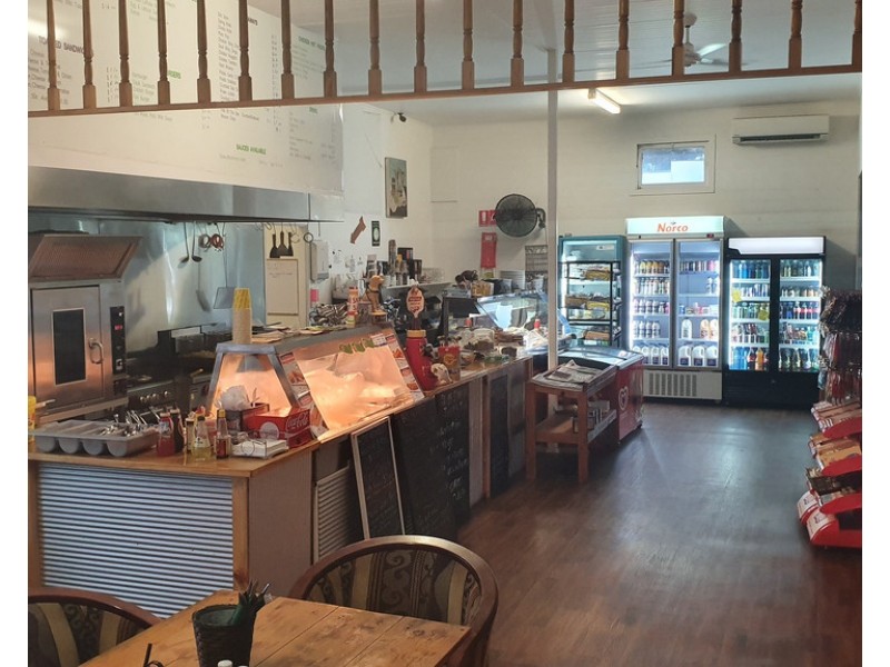 109-111 Mocatta Street, Goombungee QLD 4354