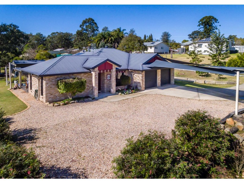 12a Albert Street, Crows Nest QLD 4355