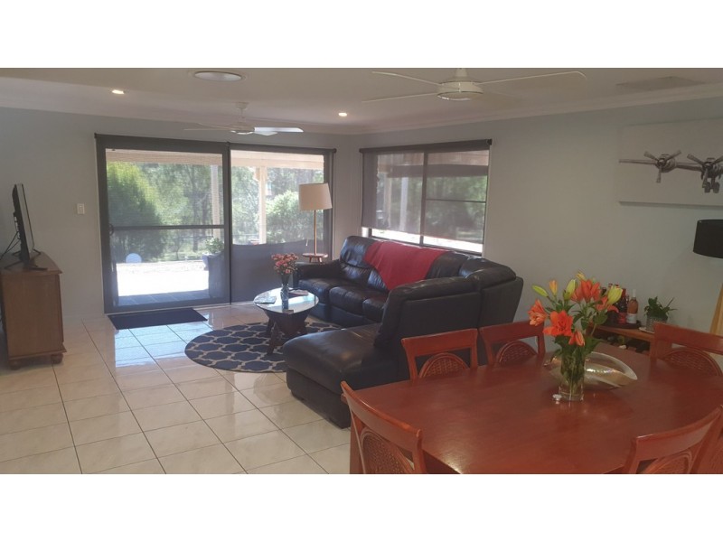 12a Albert Street, Crows Nest QLD 4355