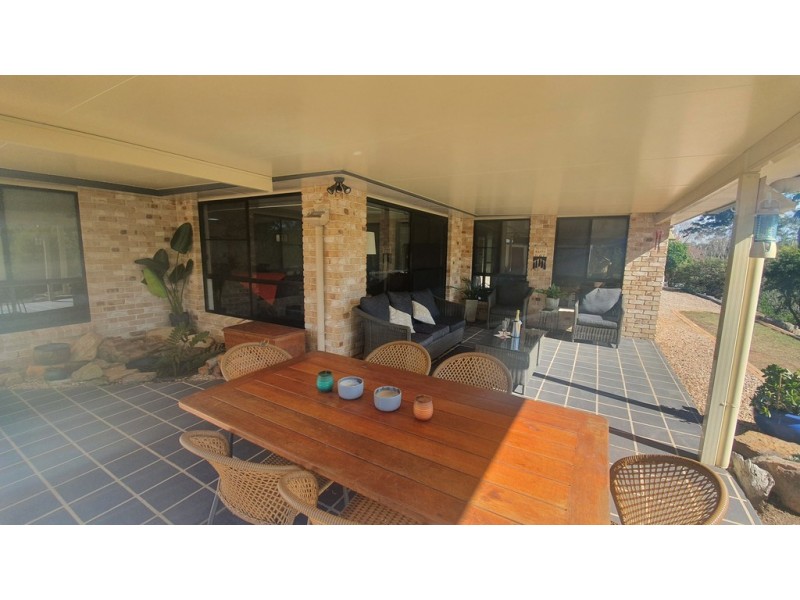 12a Albert Street, Crows Nest QLD 4355