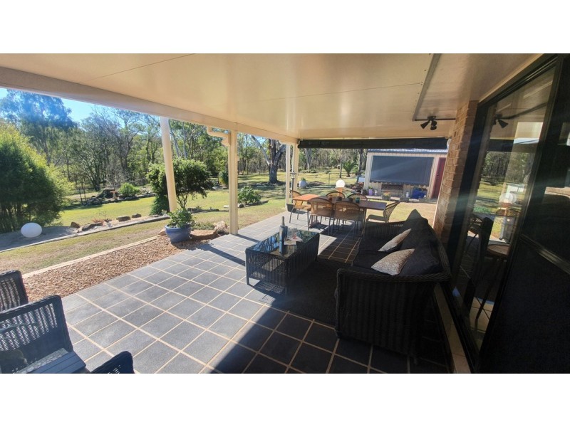 12a Albert Street, Crows Nest QLD 4355
