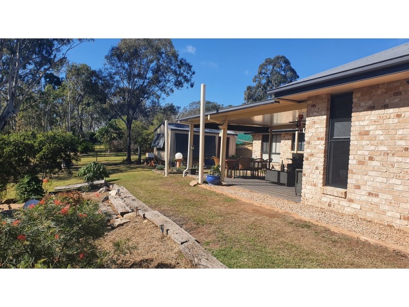 12a Albert Street, Crows Nest QLD 4355