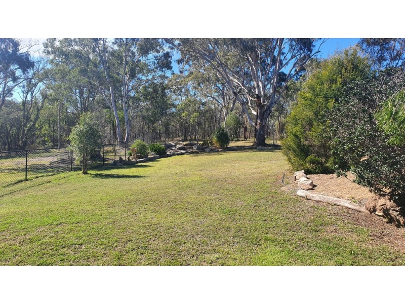 12a Albert Street, Crows Nest QLD 4355