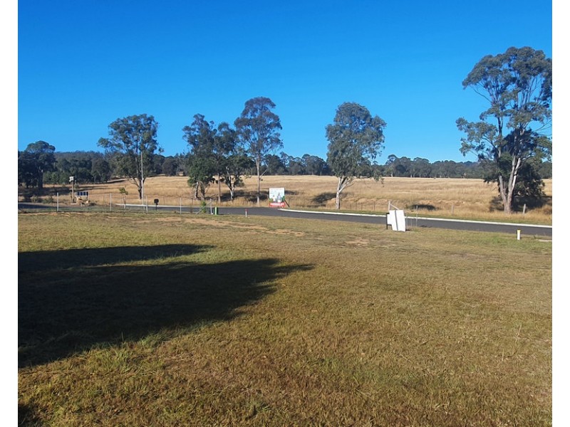 L130 Parkland Drive, Crows Nest QLD 4355