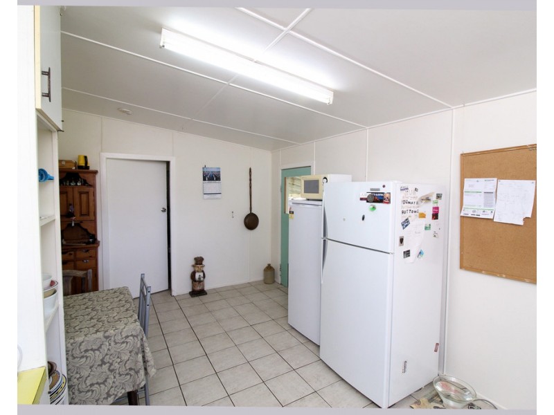 33 South Street, Crows Nest QLD 4355