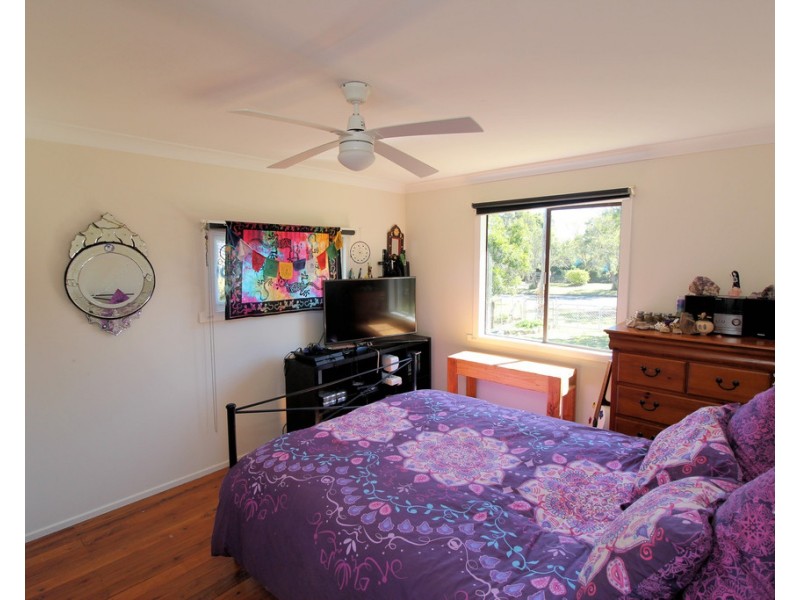 33 South Street, Crows Nest QLD 4355