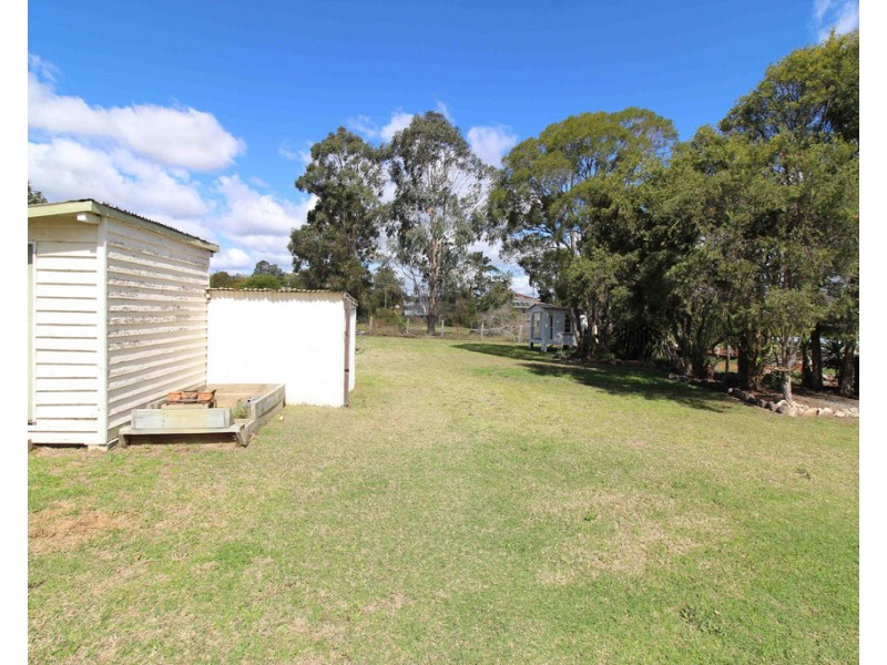 33 South Street, Crows Nest QLD 4355