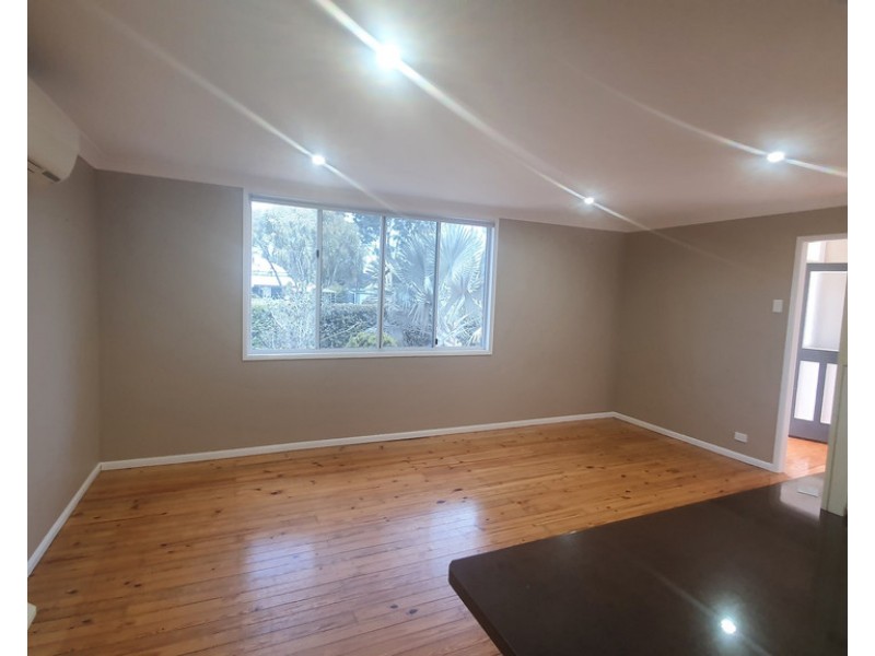 14 James Street, Crows Nest QLD 4355