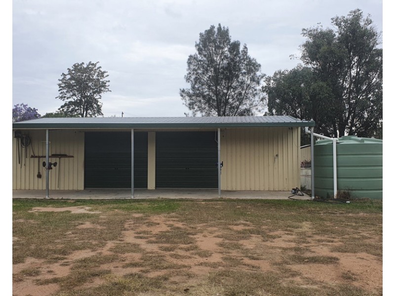 49 South Street, Crows Nest QLD 4355