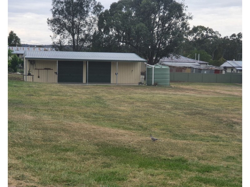 49 South Street, Crows Nest QLD 4355