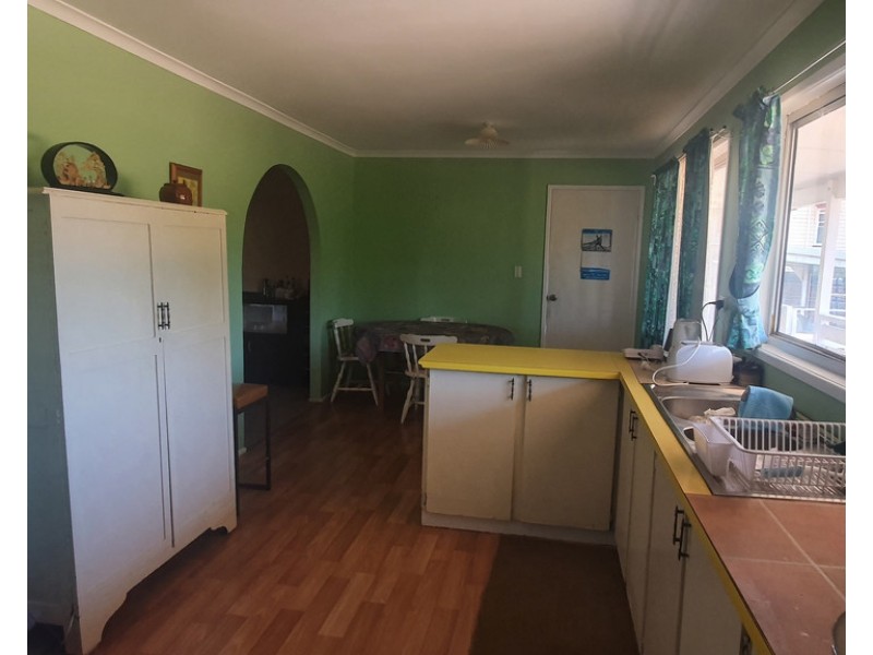 16 Munro Street, Cooyar QLD 4402