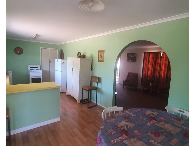 16 Munro Street, Cooyar QLD 4402