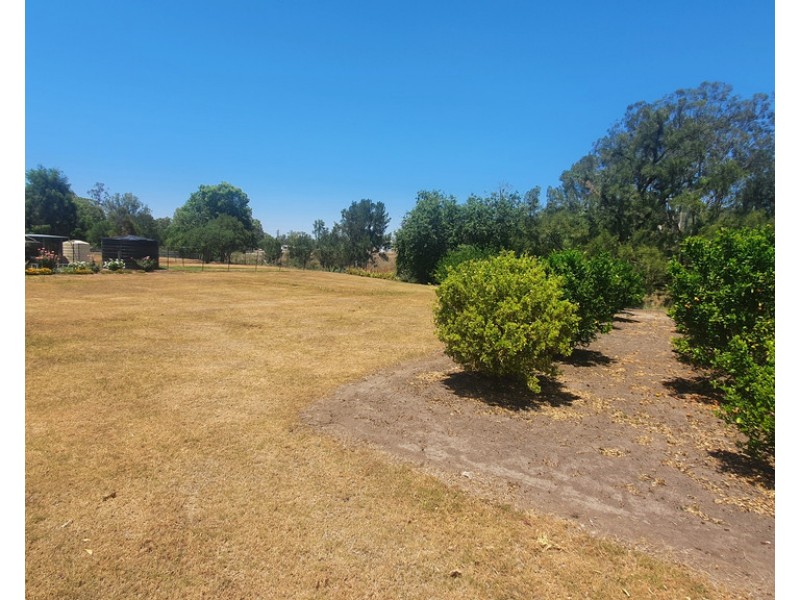16 Munro Street, Cooyar QLD 4402