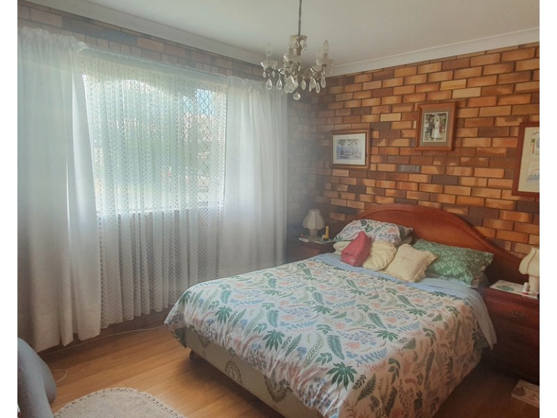 19 James Street, Crows Nest QLD 4355