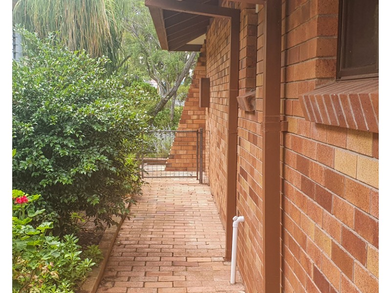 19 James Street, Crows Nest QLD 4355