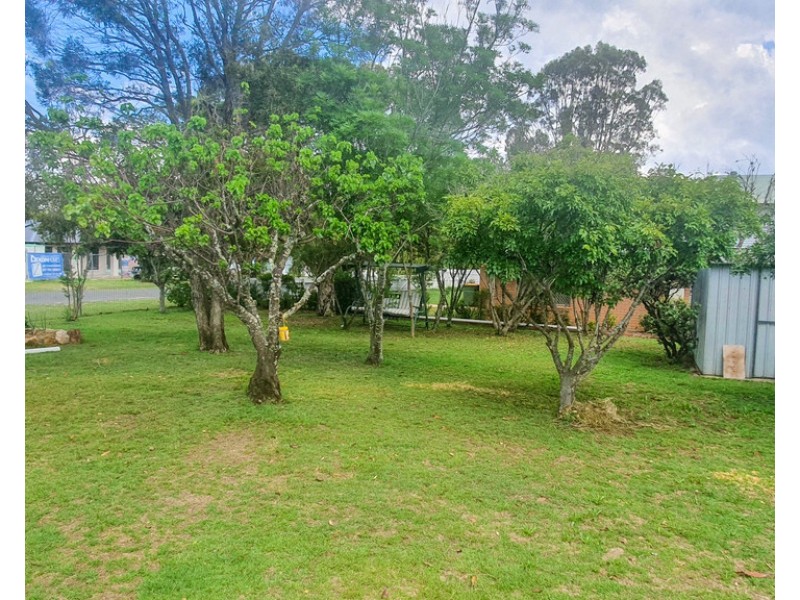19 James Street, Crows Nest QLD 4355
