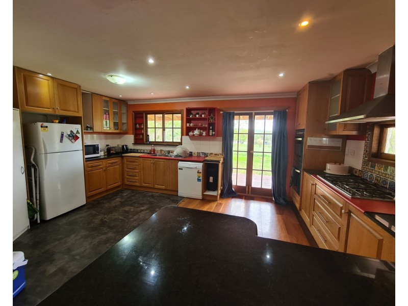 232 Back Creek Road, Crows Nest QLD 4355