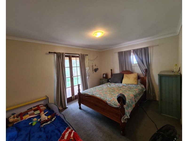 232 Back Creek Road, Crows Nest QLD 4355