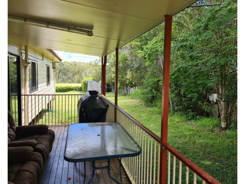 26 Albert Street, Crows Nest QLD 4355