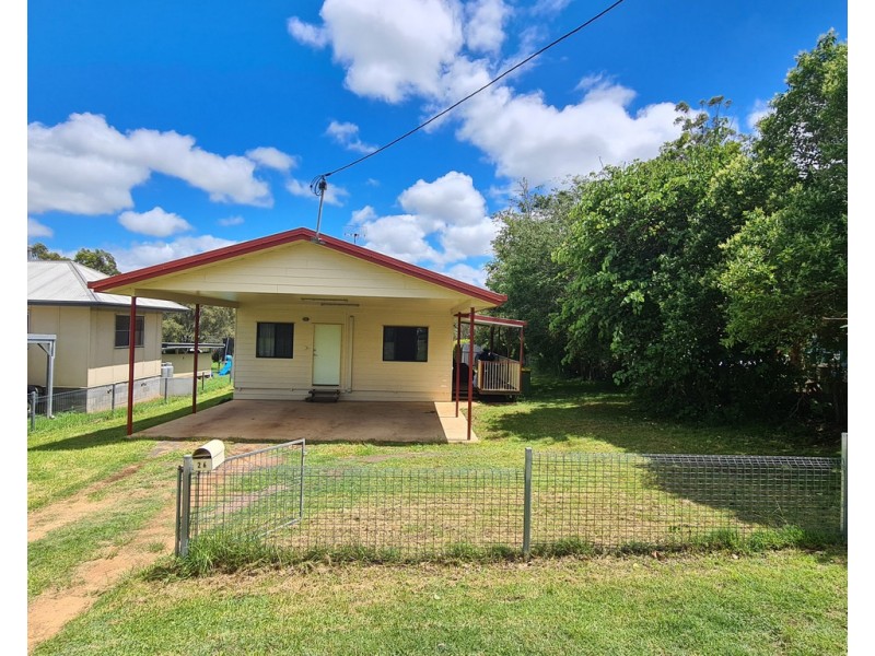 26 Albert Street, Crows Nest QLD 4355